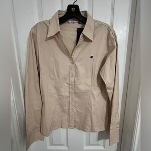 WOMEN'S TOMMY HILFIGER LONG SLEEVE FITTED BUTTON DOWN SHIRT - LARGE - Beige
